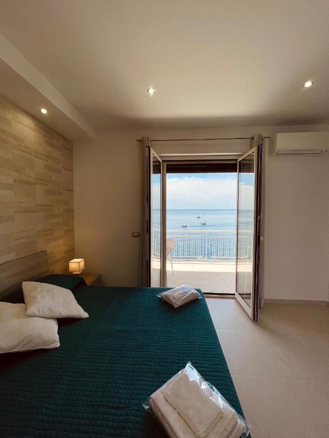 Baia Di Atlantide Lägenhet Taormina Exteriör bild